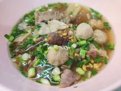 เกาเหลาเนื้อน้ำใส