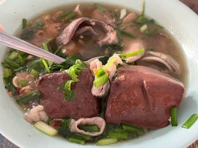 ต้มเลือดหมู