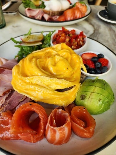 อาหาร หรือ เครื่องดื่ม