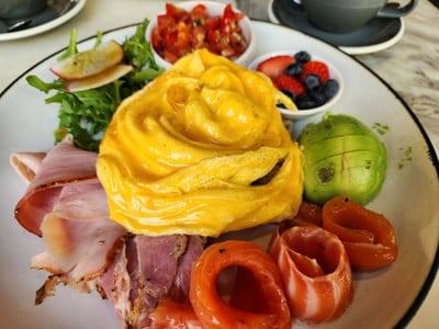 อาหาร หรือ เครื่องดื่ม