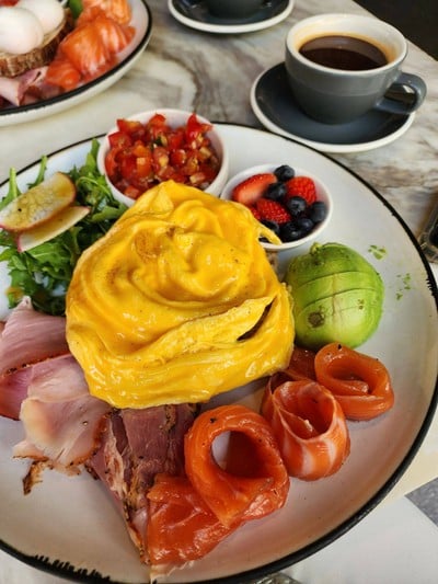 อาหาร หรือ เครื่องดื่ม