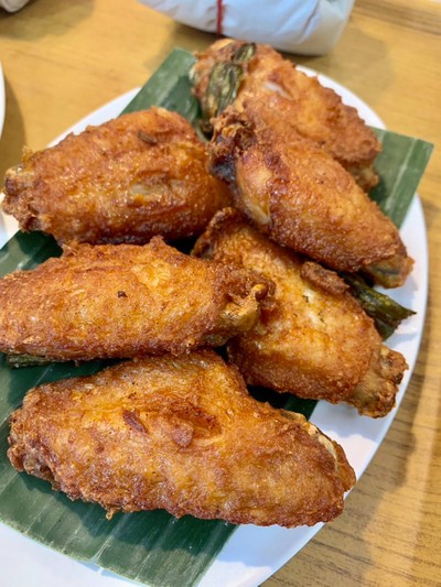 ปีกไก่ทอดน้ำปลา