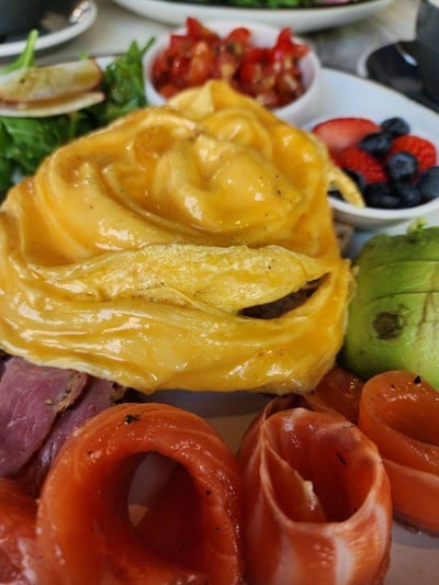 อาหาร หรือ เครื่องดื่ม