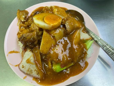 ข้าวหมูแดง หมูกรอบกล่อง