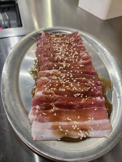 ชุดหมูยิ้ม