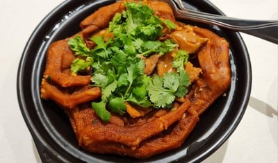 ขาห่านอบบะหมี่ (S)