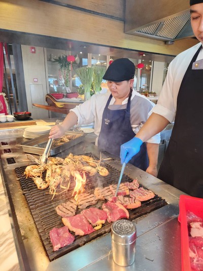 อาหาร หรือ เครื่องดื่ม