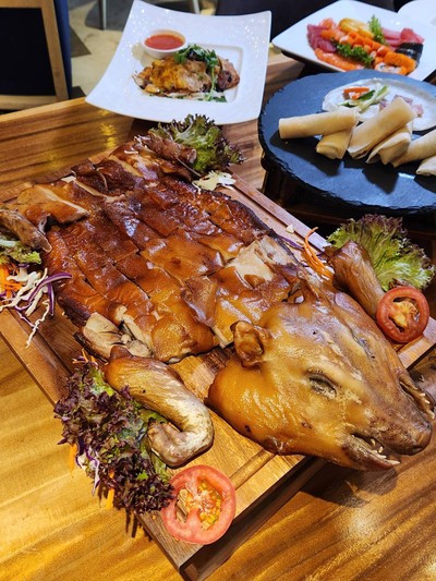 อาหาร หรือ เครื่องดื่ม