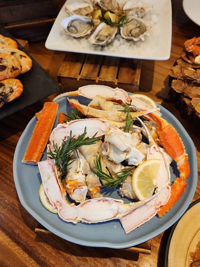 อาหาร หรือ เครื่องดื่ม