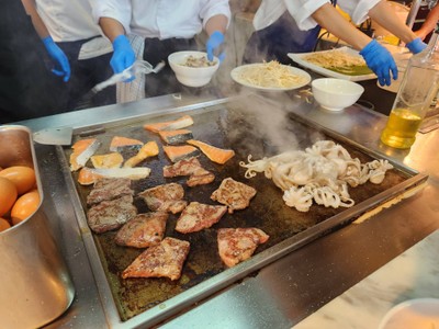 อาหาร หรือ เครื่องดื่ม