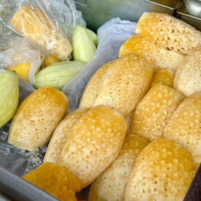 สัปปะรด (ศรีราชา)