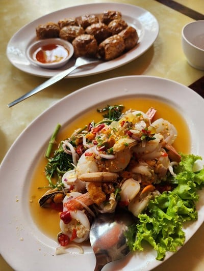 เมนูของร้าน มุมอร่อย ชลบุรี