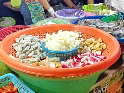 อาหาร หรือ เครื่องดื่ม