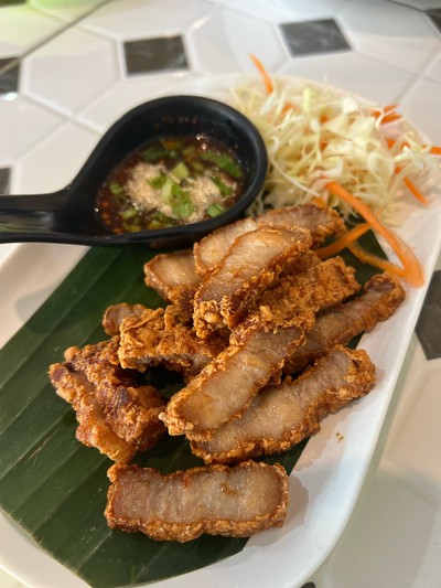 สามชั้นทอด