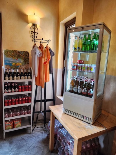 อาหาร หรือ เครื่องดื่ม