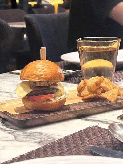 เบอร์เกอเนื้อ