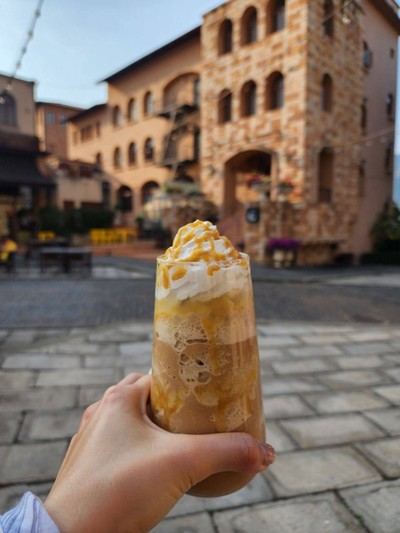 อาหาร หรือ เครื่องดื่ม