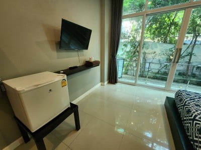 โรงแรมเกษรเพลส