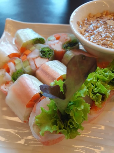 อาหาร หรือ เครื่องดื่ม