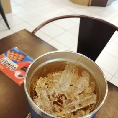 อาหาร หรือ เครื่องดื่ม