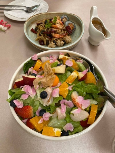 สลัดชวนพิสมัย