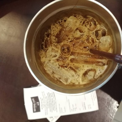 อาหาร หรือ เครื่องดื่ม