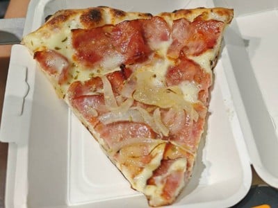 พิซซ่าหน้าแฮม