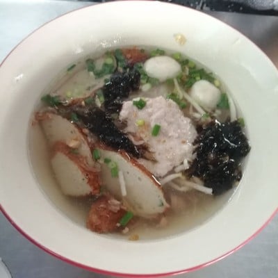 อาหาร หรือ เครื่องดื่ม