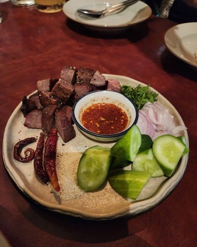 อาหาร หรือ เครื่องดื่ม