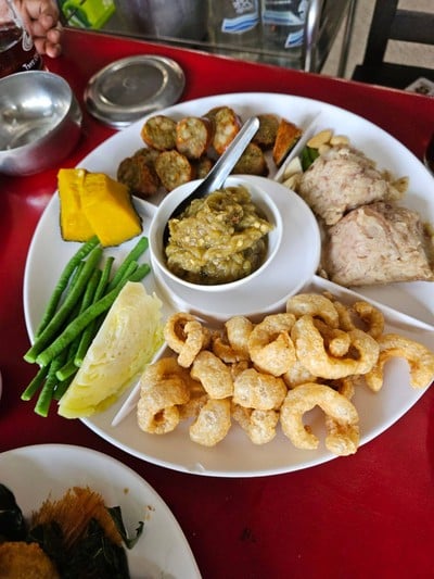 ออเดิร์ฟเมือง