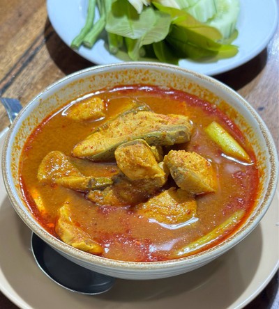 เมนูของร้าน ร้านน้ำย้อย ภูเก็ต