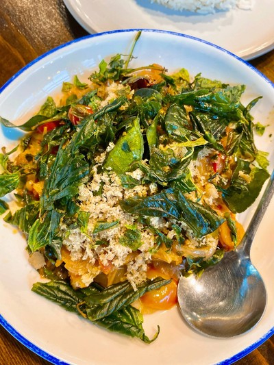 ปลากระพงอบสมุนไพร