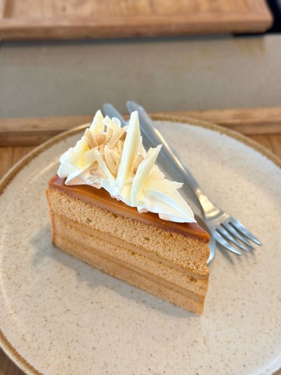 THAI TEA CAKE