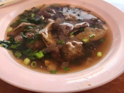 เกาเหลาเลือดหมู