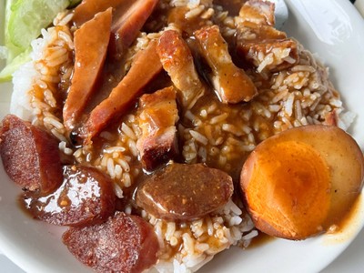 ข้าวหมูแดง-กุนเชียง
