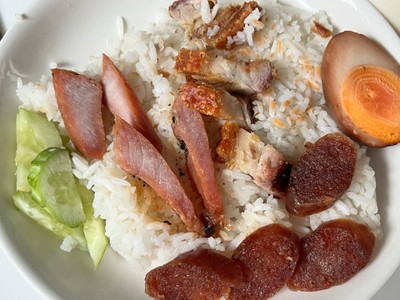 ข้าวหมูแดง-กุนเชียง