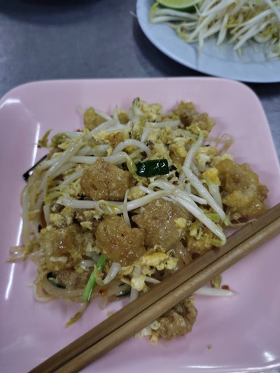 ผัดไทยเส้นเล็ก พิเศษ