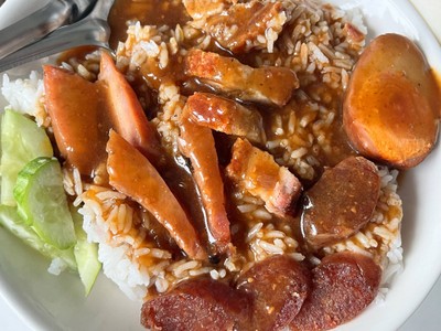 ข้าวหมูแดง-กุนเชียง