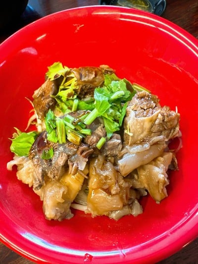 เล็กแห้ง เปื่อนเอ็น