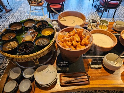 อาหาร หรือ เครื่องดื่ม