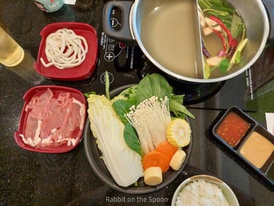 อาหาร หรือ เครื่องดื่ม