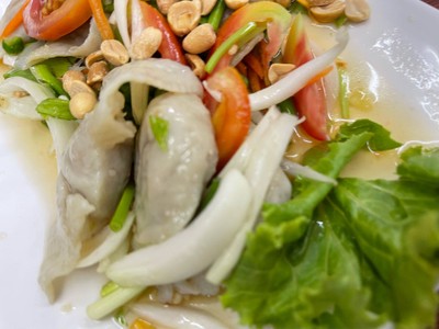 ยำเกี๊ยวปลา