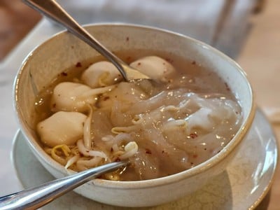 อาหาร หรือ เครื่องดื่ม