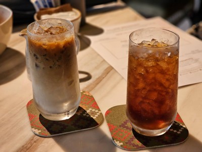 อาหาร หรือ เครื่องดื่ม