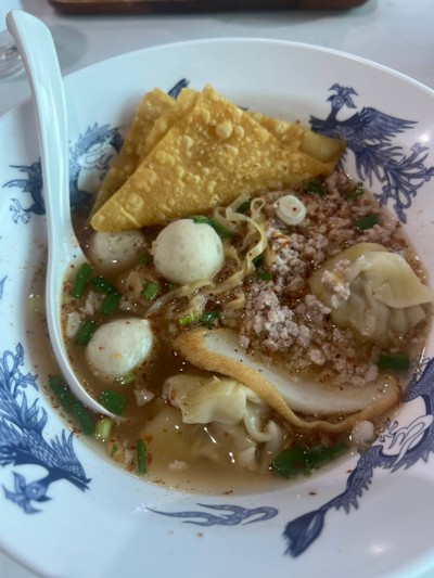 ก๋วยเตี๋ยวต้มยำหมู