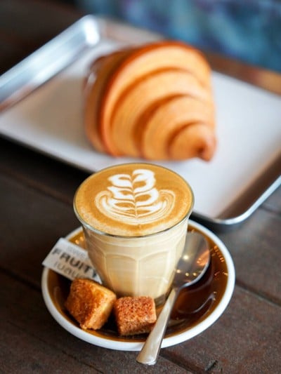 Junction Cafe & Coffee Roaster ราชบุรี