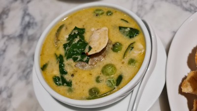 โรตีแกงเขียวหวานไก่