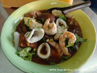 ก๋วยจั๊บทะเล