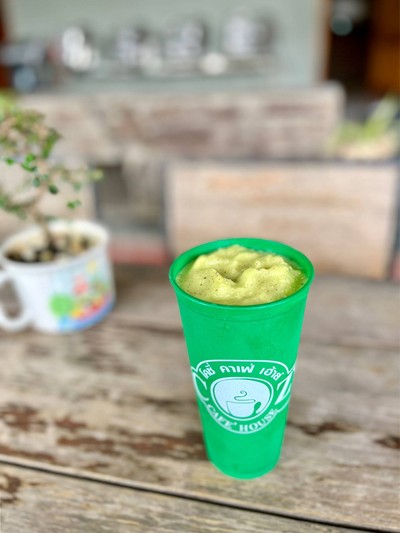 🥝 Kiwi Smoothie. (Price 60 Baht.)