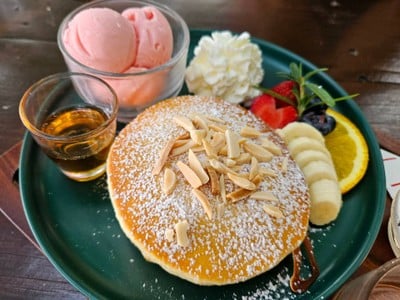 คำเสน่ห์ คาเฟ่